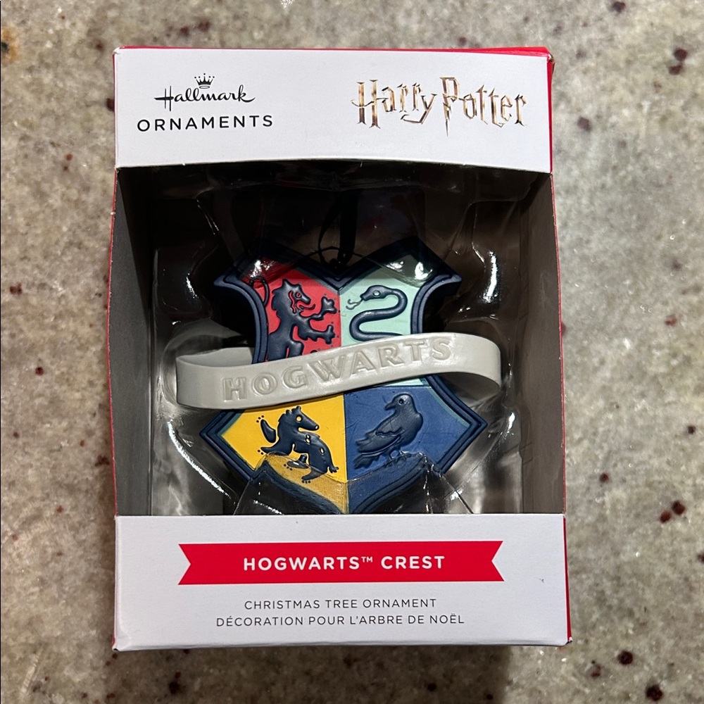 Hallmark Hogwarts Crest Ornament with Red, Blue, Yellow, Green Brand New